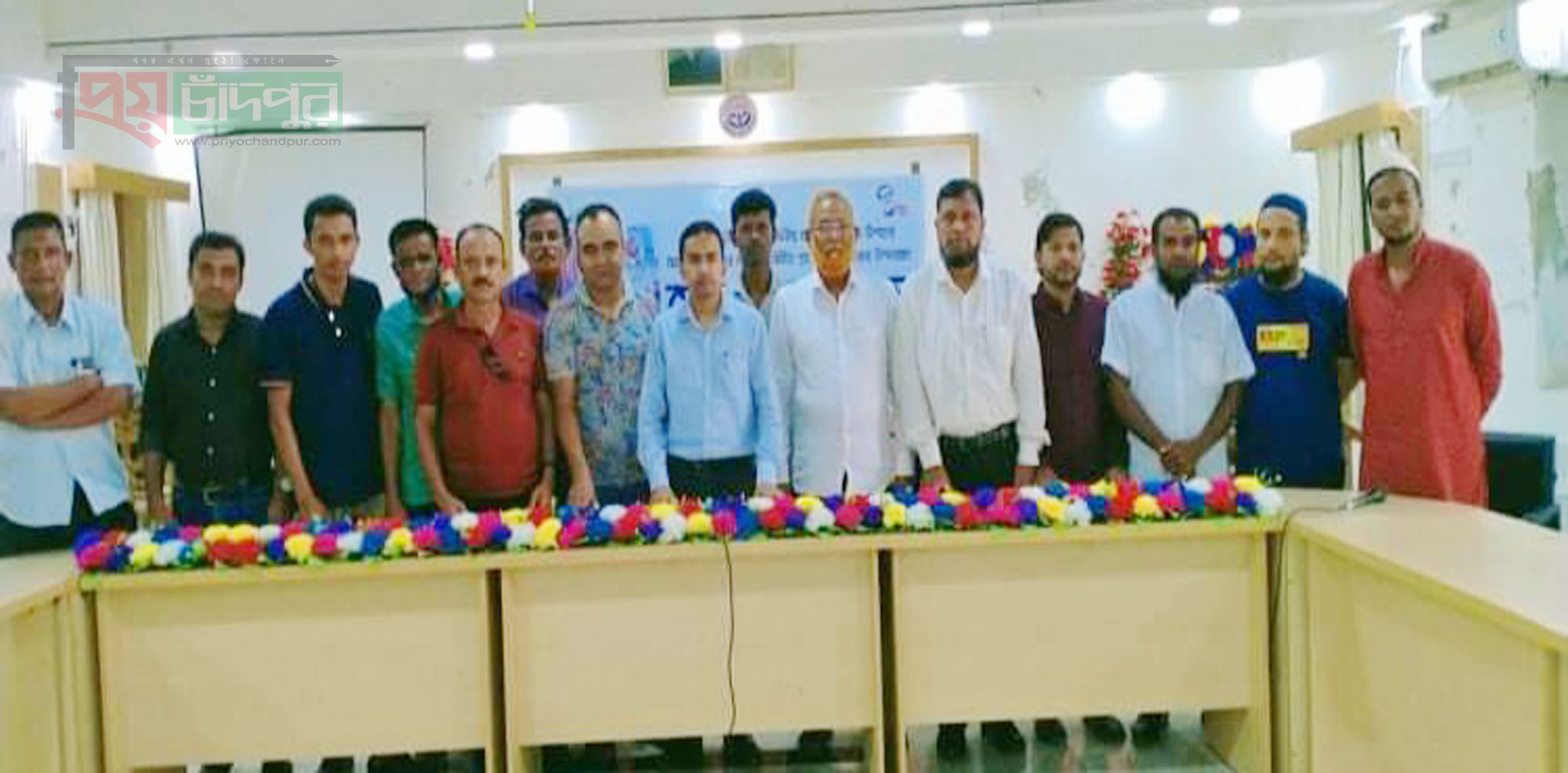 শাহরাস্তিতে নবাগত ইউএনও হুমায়ন রশীদের সঙ্গে প্রেসক্লাব নেতৃবৃন্দের বৈঠক