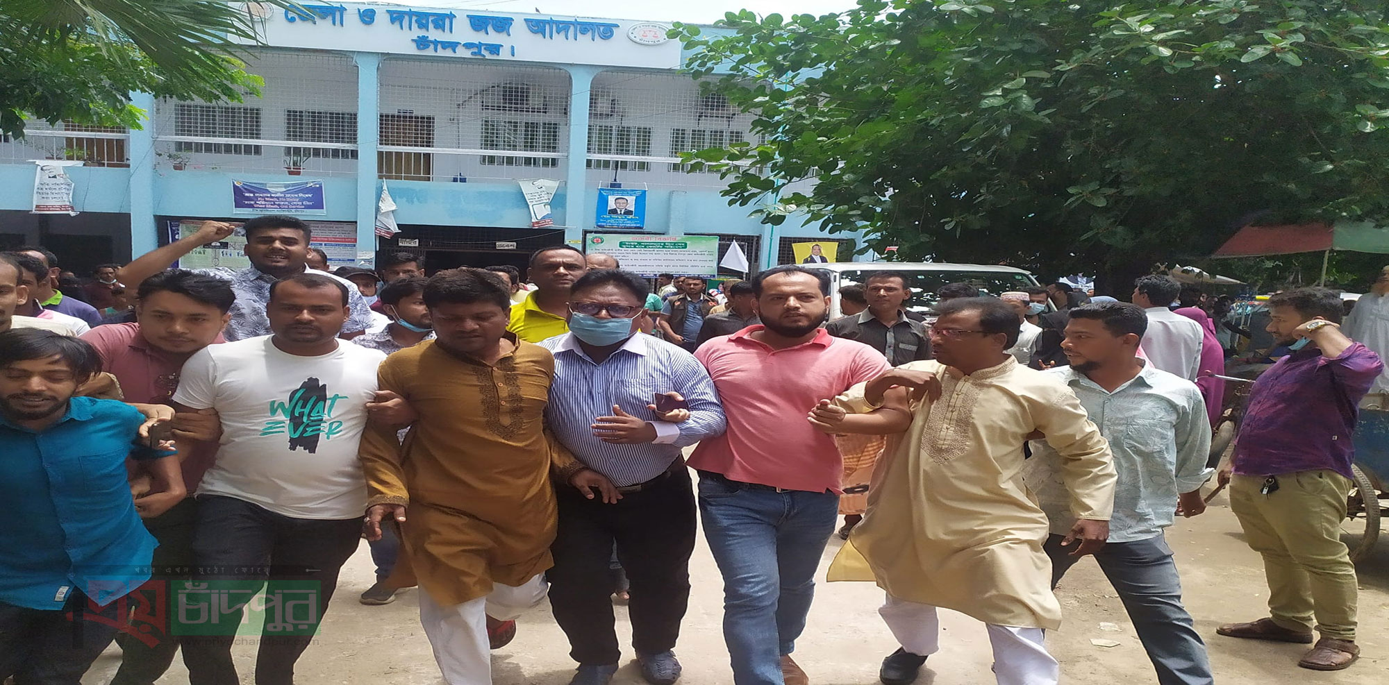 চাঁদপুর জেলা স্বেচ্ছাসেবক দলের নিন্দা ও প্রতিবাদ