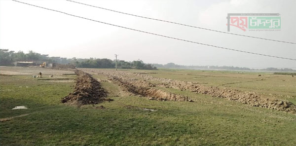 হোসেনপুরে অপরিকল্পিতভাবে ফসলি জমি দিয়ে রাস্তা নির্মাণের পাঁয়তারা