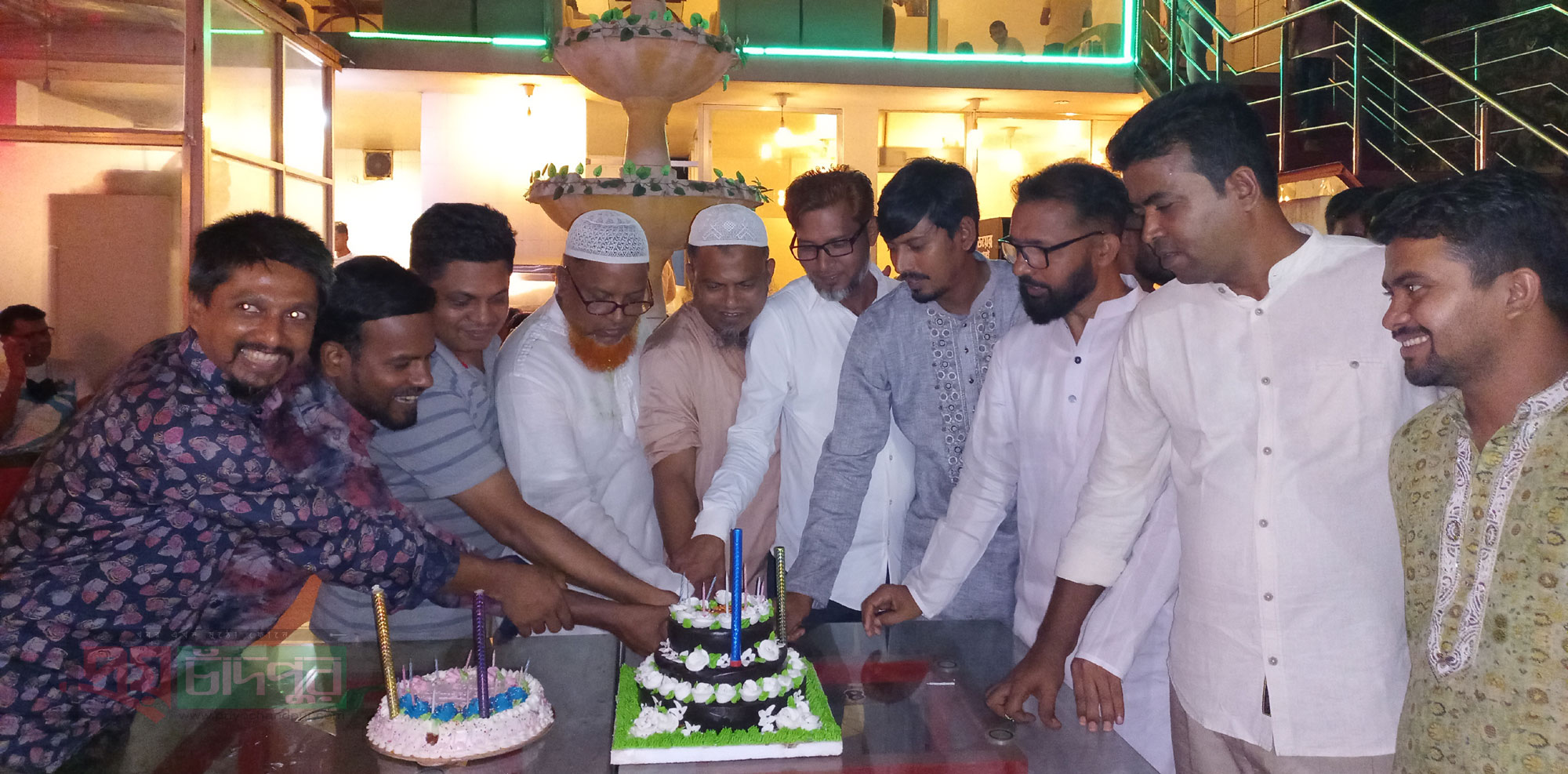 জন্মদিনে ফুলে ফুলে সিক্ত সৈয়দ আহাম্মদ খসরু