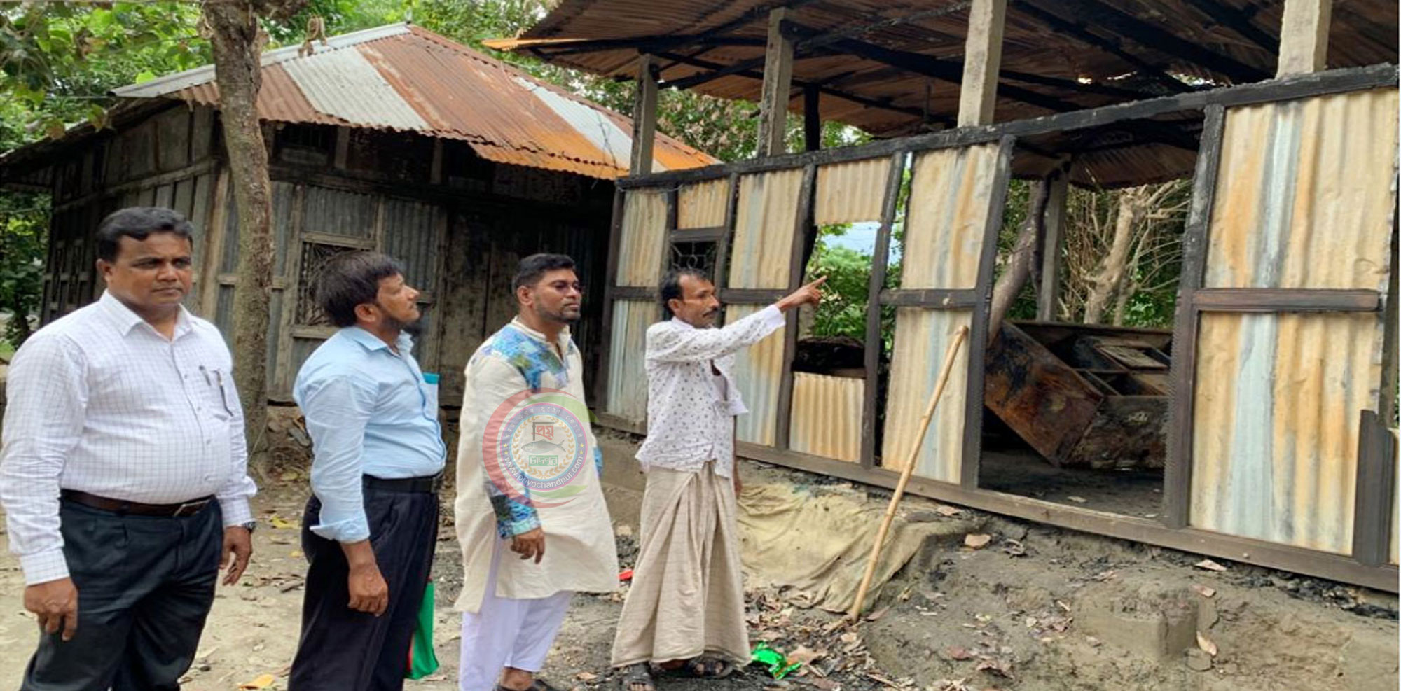 মতলব উত্তরে আগুনে ক্ষতিগ্রস্ত পরিবারকে আর্থিক সহায়তা প্রদান