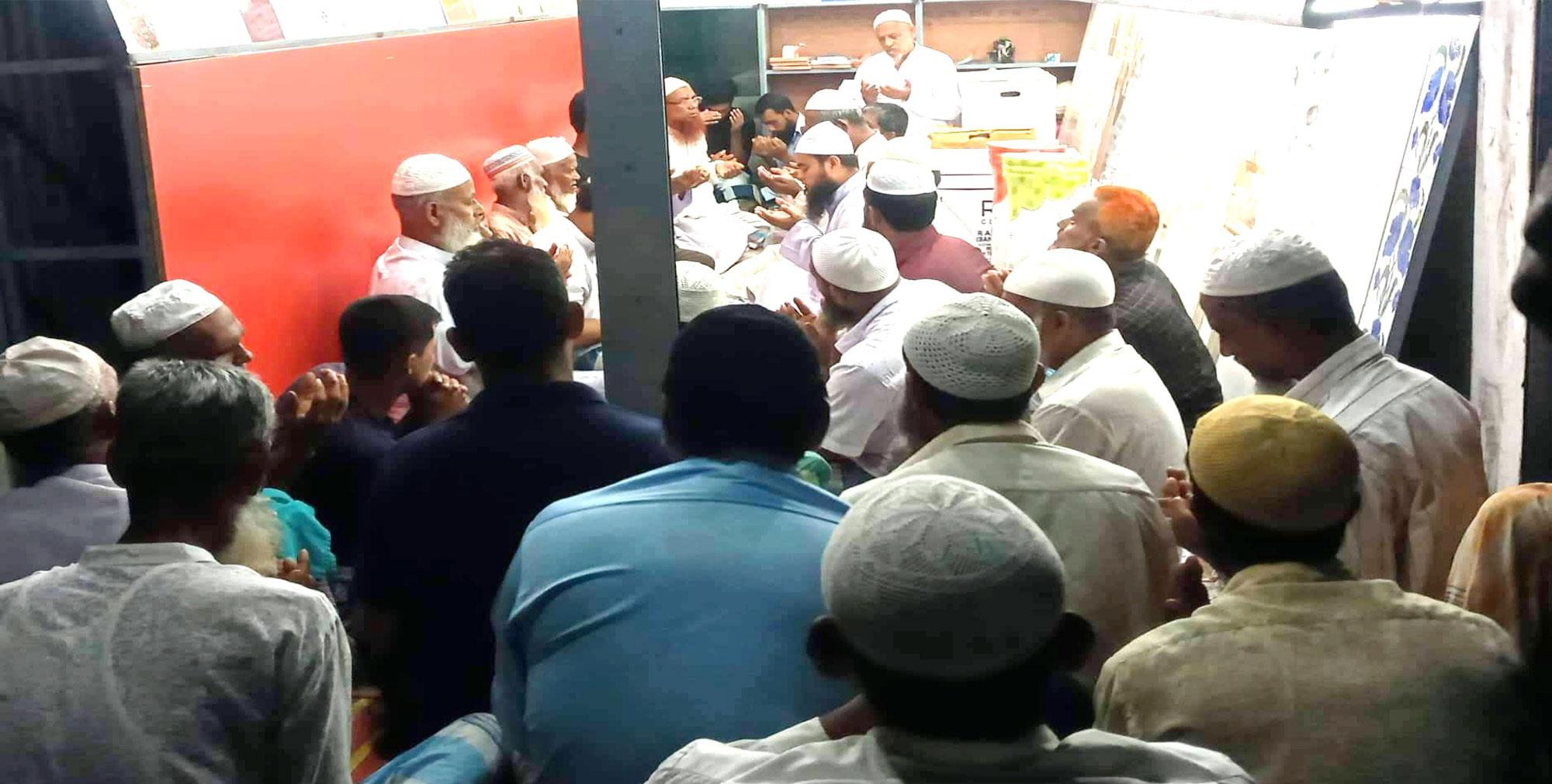 মিলাদ ও দোয়া অনুষ্ঠানের মধ্য দিয়ে মহামায়ায় পাটওয়ারী টাইলস হাউজের উদ্বোধন