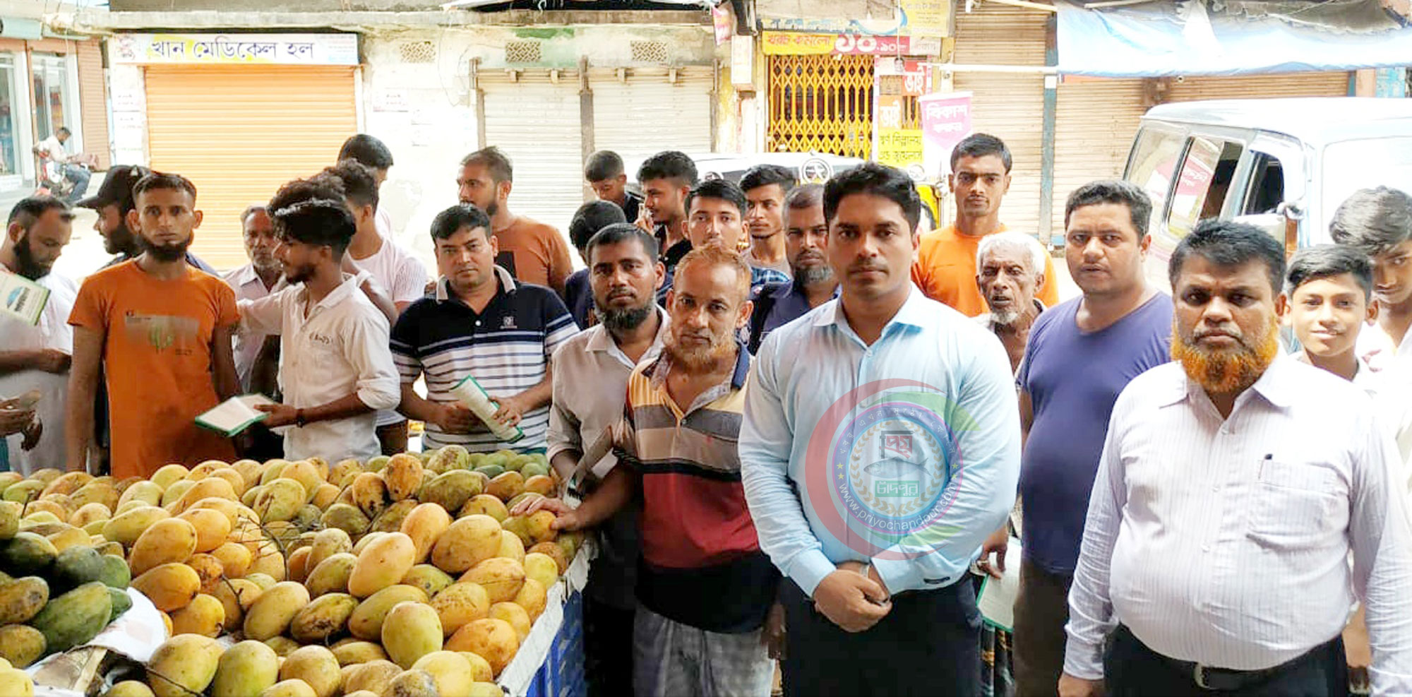 মেয়াদোত্তীর্ণ পণ্য রাখায় ফরিদগঞ্জে ৩ প্রতিষ্ঠানকে ৩০ হাজার টাকা জরিমানা