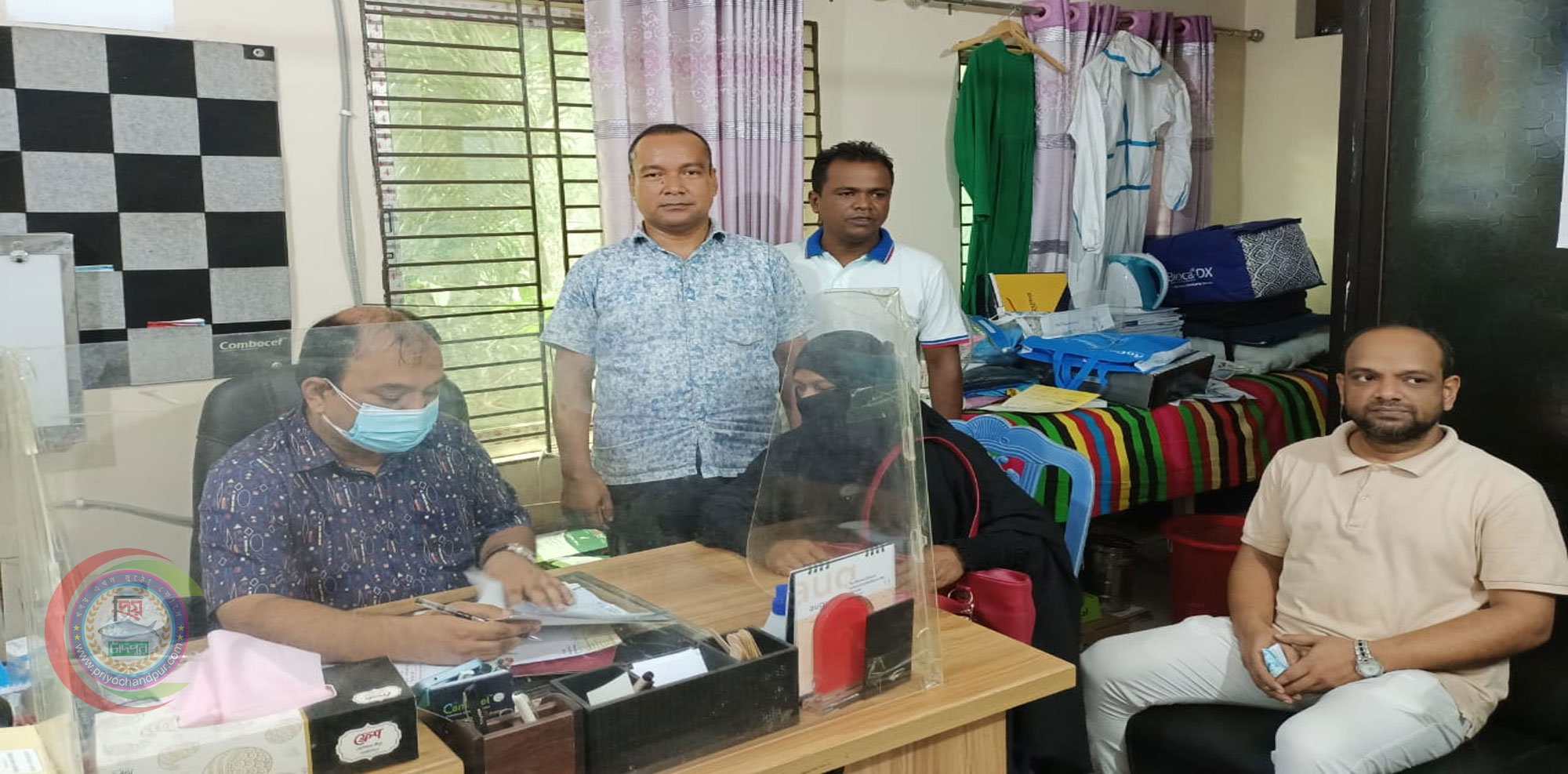 শাহরাস্তিতে মরহুম এমএ আউয়াল ফাউন্ডেশনের বিনামূল্যে চিকিৎসা সেবা