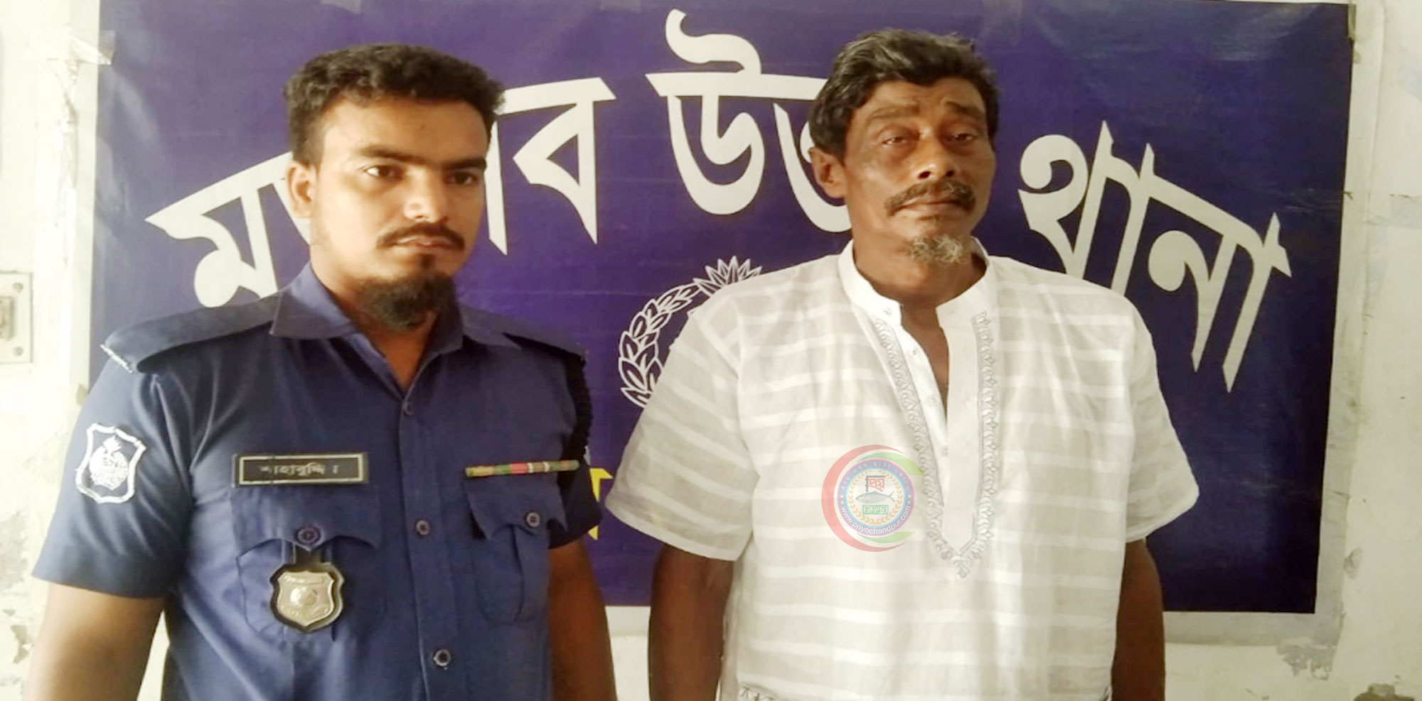 মতলব উত্তরে ঘরে আগুন দিয়ে হত্যা চেষ্টা, বসতঘর পুড়ে ছাই : আটক ১