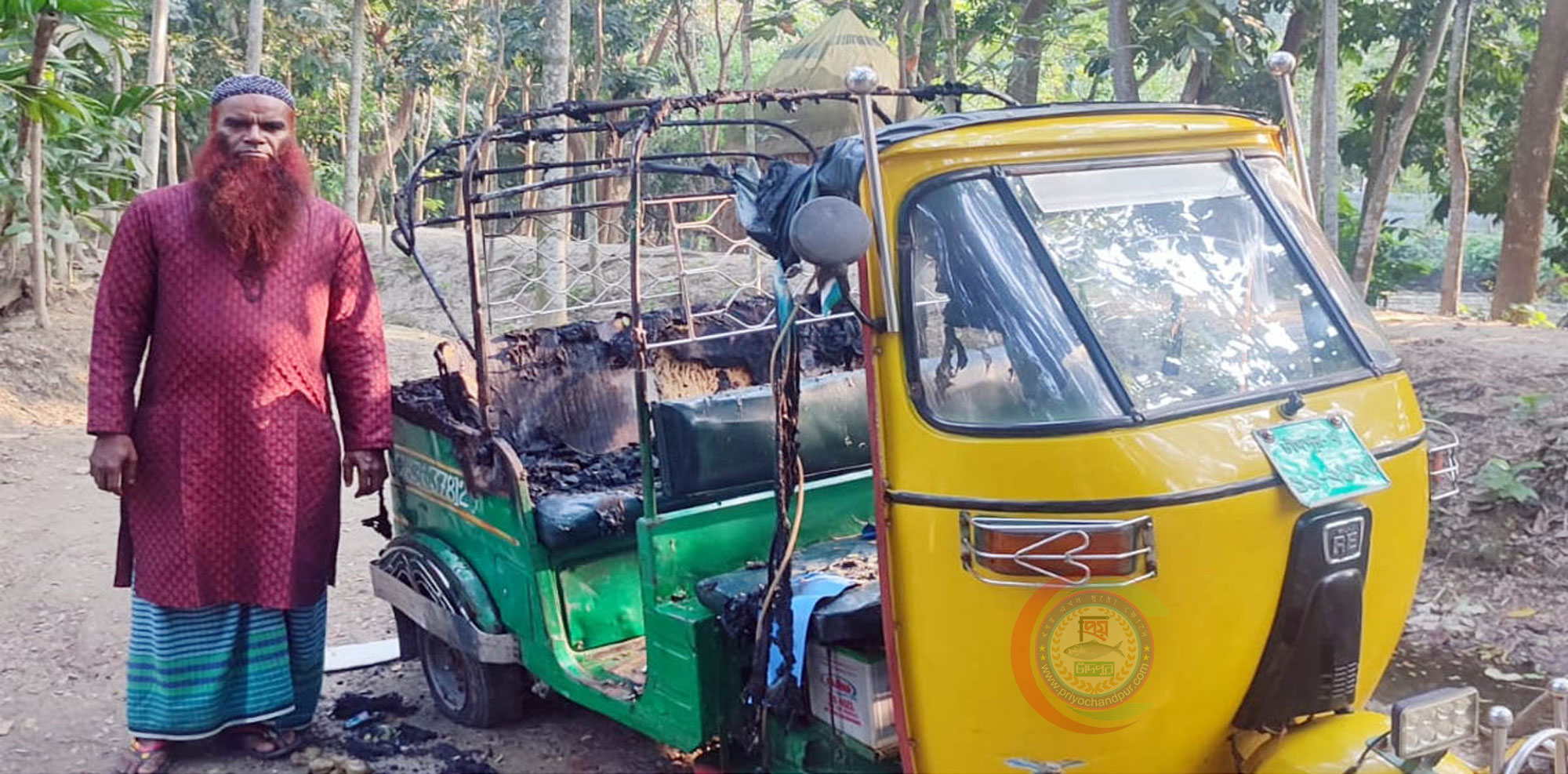 মতলব উত্তরে শত্রুতায় সিএনজি থ্রি-হুইলারে আগুন