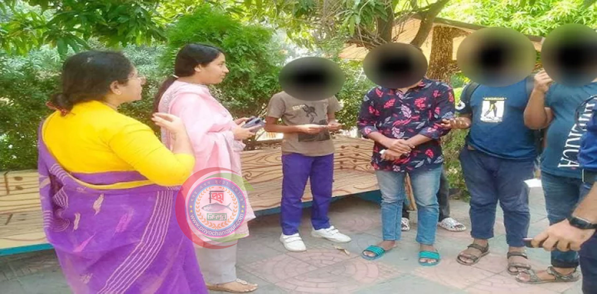৮ম শ্রেণির ছাত্রের ব্যাগে কনডম, অভিভাবক ডেকে মুচলেকা