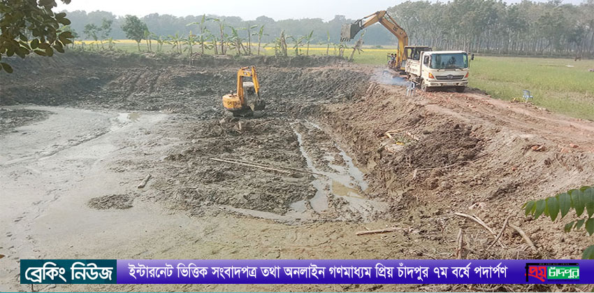নষ্ট হচ্ছে গ্রামীণ রাস্তা : শাহমাহমুদপুরের ভাটেরগাঁওয়ে বেপরোয়া মাটি ব্যবসায়ীরা