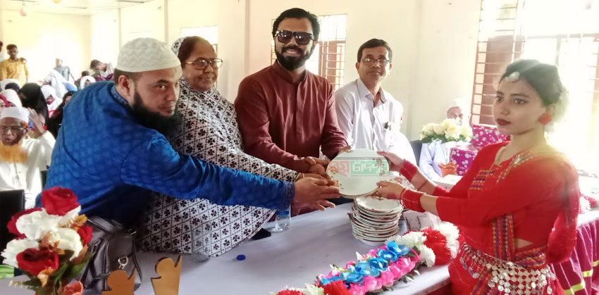 কচুয়ায় নুরুল আজাদ কলেজে নবীন বরণ, সাংস্কৃতি ও পুরস্কার বিতরণ