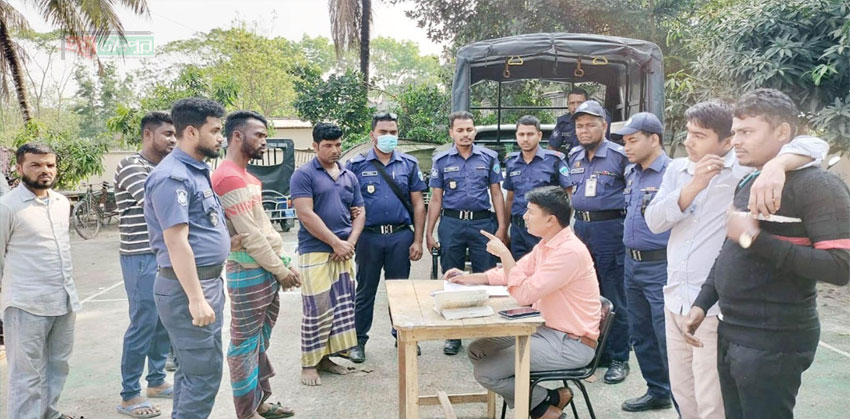 মতলব উত্তরে জাটকা বিক্রির দায়ে ২ জনের জেল-জরিমানা
