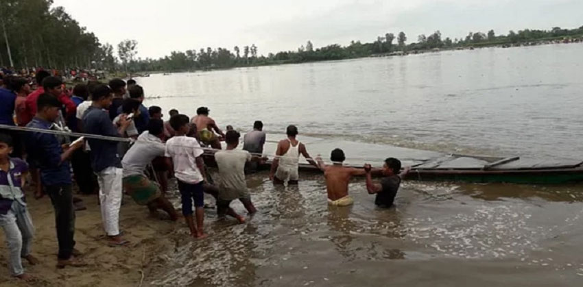 হাজীগঞ্জে ঝড়ে নৌকা ডুবে বৃদ্ধের মৃত্যু