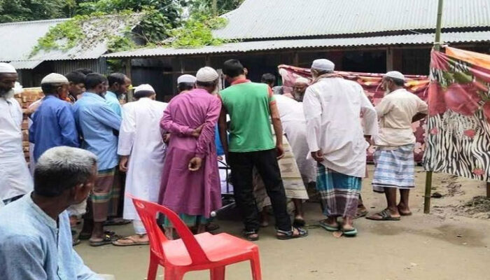 মসজিদে ইতেকাফ অবস্থায় মারা গেলেন ঝালমুড়ি বিক্রেতা