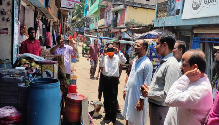 কচুয়ার রহিমানগর বাজারে অগ্নিকান্ডে ব্যাপক ক্ষয়ক্ষতি