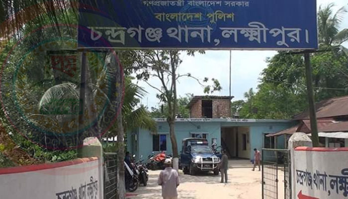 বিউটি পার্লার করতে না দেওয়ায় চন্দ্রগঞ্জে গৃহবধূর আত্মহত্যা