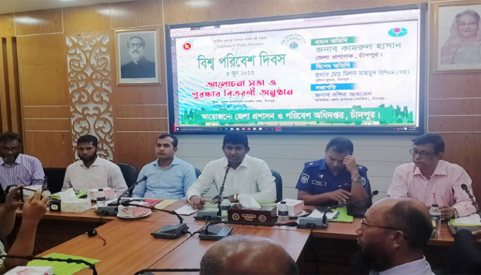 পলিথিন ব্যাগ পরিবেশের জন্য হুমকিস্বরূপ : জেলা প্রশাসক কামরুল হাসান