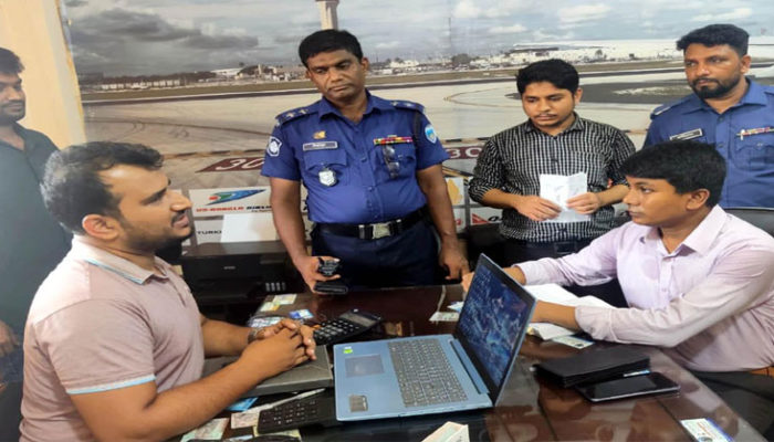 মতলব উত্তরে ভ্রাম্যমাণ আদালতের অভিযানে ৩ প্রতিষ্ঠানকে জরিমানা