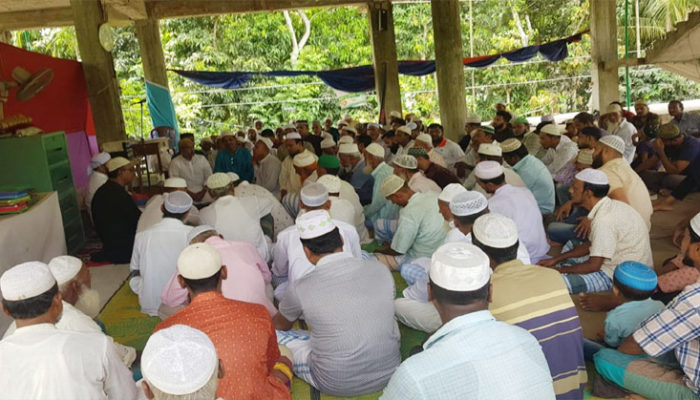 শিক্ষামন্ত্রীর মায়ের রুহের মাগফেরাত কামনায় তরপুরচন্ডীতে মিলাদ ও দোয়া