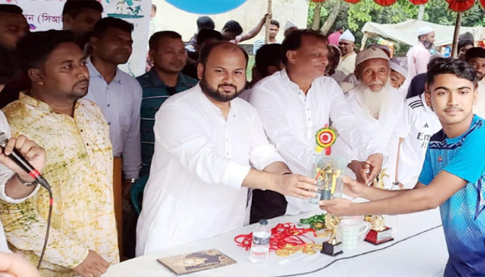 অপ্রয়োজনে মোবাইল ছেড়ে মাঠে খেলাধুলা করা অনেক ভালো :  এম ইসফাক আহসান