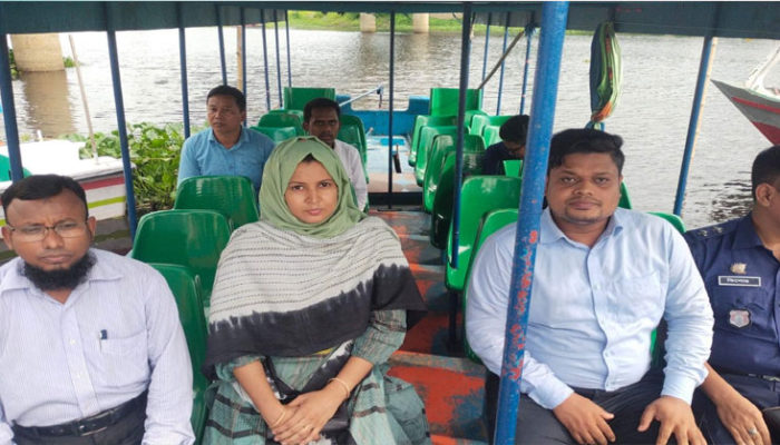 শাহরাস্তিতে উপজেলা প্রশাসনের অভিযানে নিষিদ্ধ জাল জব্দ শেষে বিনষ্ট