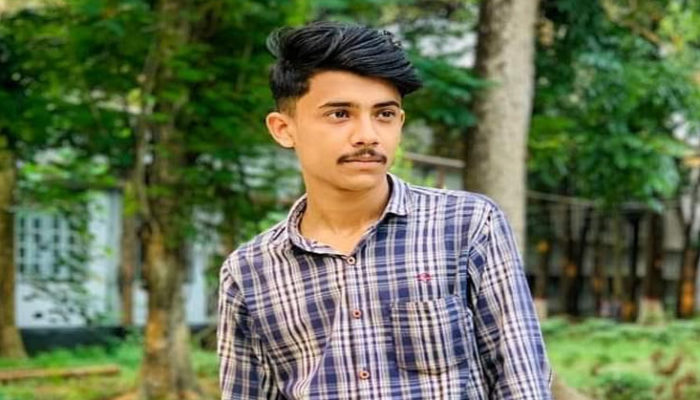 ফরিদগঞ্জের মাদ্রাসার ছাত্রকে জখমকারীর আত্মসমর্পণ 