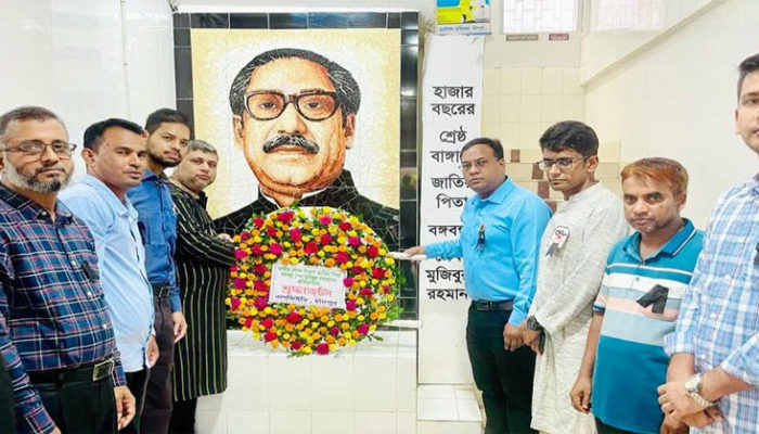 জাতীয় শোক দিবসে এলজিইডি চাঁদপুরে শ্রদ্ধা নিদেবন
