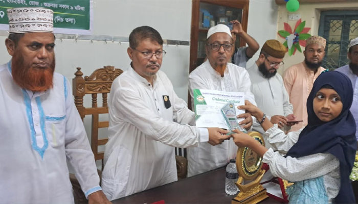 বর্তমানে উঠতি বয়সের ছেলে মেয়েরা মোবাইলের প্রতি আসক্ত হয়ে পড়ছে : রেদওয়ান খান বোরহান