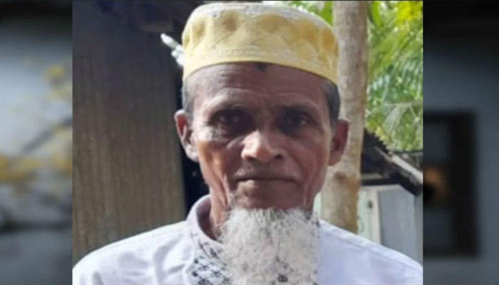 হাজীগঞ্জে মসজিদে আজান চলাকালে মুয়াজ্জিনকে কুপিয়ে জখম