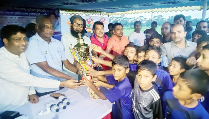 মতলব উত্তরে ফাইনালে নাছিরাকান্দি ও চরকালিয়া দল বিজয়ী