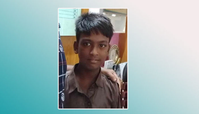 প্রধানমন্ত্রীর দায়িত্ব নেওয়া চাঁদপুরের রাব্বিকে প্রথম শিক্ষা সহায়তার চেক প্রদান