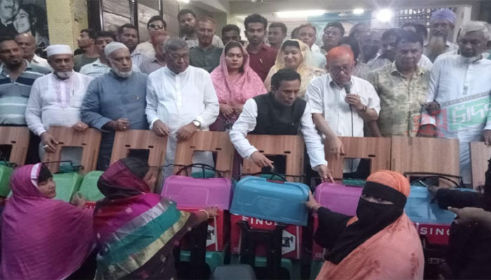 শেখ হাসিনা বিশ্বের কাছে মানবতার প্রতীক : সুজিত রায় নন্দী