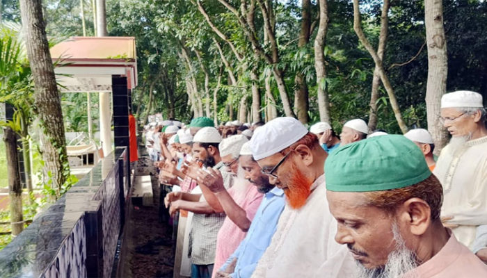 সাংবাদিকের মনিরের চাচীর মৃত্যু