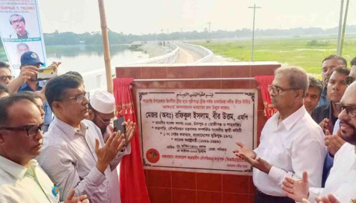 শাহরাস্তিতে ৪৯ কোটি টাকা ব্যয়ে দৃষ্টিনন্দন ওয়াকওয়ের উদ্বোধন