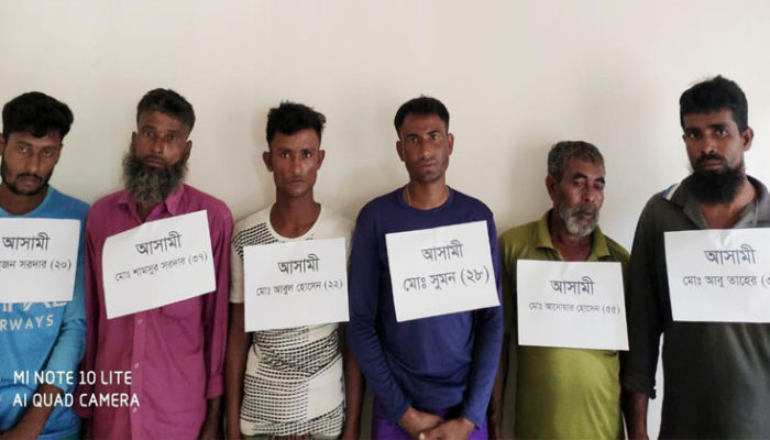 মতলব উত্তরে নৌপুলিশের অভিযানে ৬ জেলে আটক