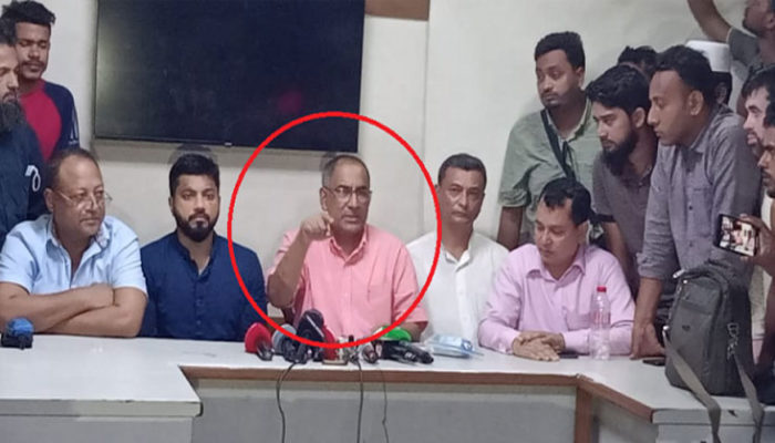 বিমানবন্দর থেকে বাইডেনের কথিত সেই উপদেষ্টা আটক