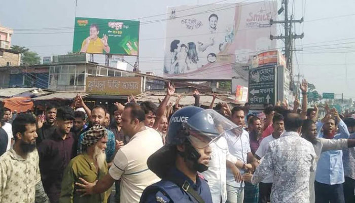 বাবুরহাটে হরতালে মুখোমুখি আ.লীগ-বিএনপি