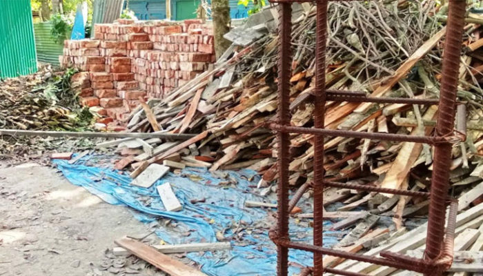 কচুয়ায় সম্পত্তি দখলের অভিযোগে আদালতের নিষেধাজ্ঞা