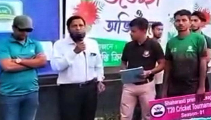 শাহরাস্তি প্রিমিয়ার ক্রিকেট লীগে উপলতা স্পোর্টিং ক্লাব ফাইনালে 
