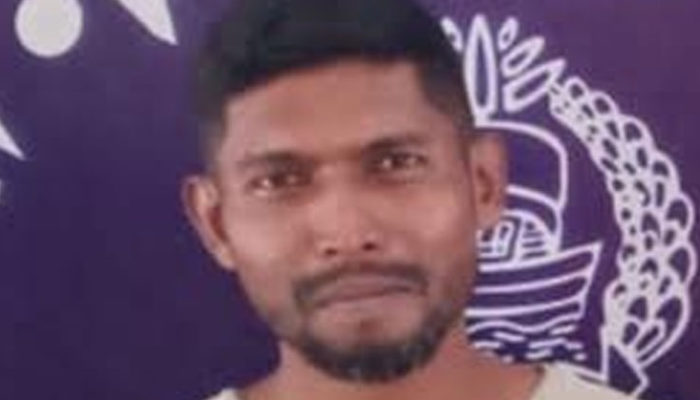শাহরাস্তি পৌরসভা স্বেচ্ছাসেবক দলের নেতা মিন্টু আটক