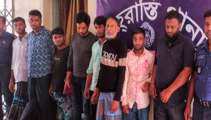 শাহরাস্তিতে পরোয়ানাভূক্ত ৯ আসামি আটক 