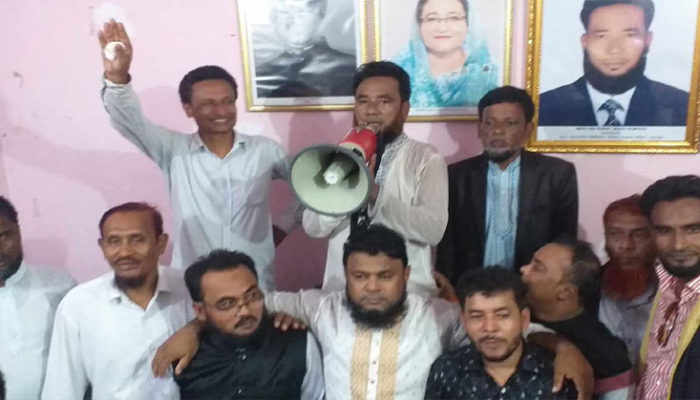 মতলব দক্ষিণে খাদেরগাঁও ইউপি চেয়ারম্যানের নেতৃত্বে আনন্দ মিছিল