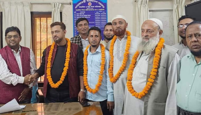 ফের শাহরাস্তির জনতা উবি’র সভাপতি আবুল কালাম আজাদ