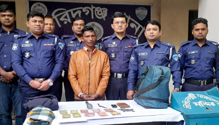 ফরিদগঞ্জ থানায় মামলা করতে এসে মন্দিরে চুরি, চোর আটক 