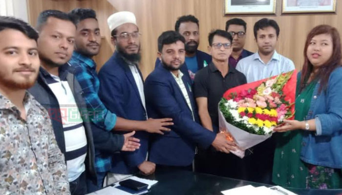 হাইমচরে নবাগত ইউএনও’র সাথে উপজেলা প্রেসক্লাবের সৌজন্য সাক্ষাৎ