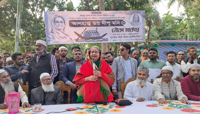 বিশিষ্টজনদের কবর জিয়ারতের মধ্য দিয়ে ডা. দীপু মনির প্রচারণা শুরু