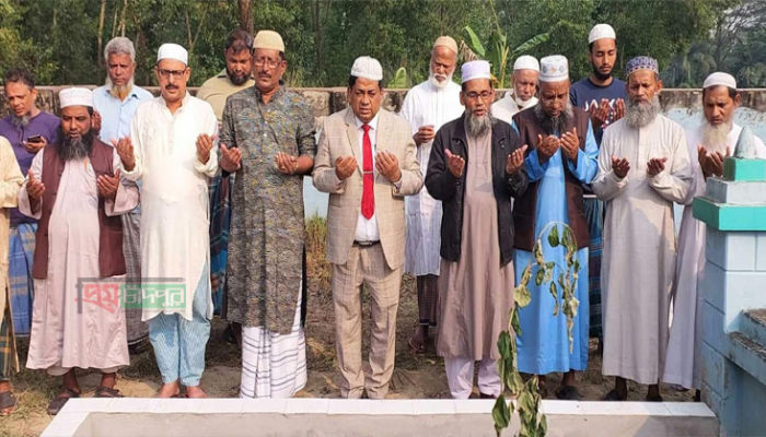 শাহতলীতে কালাম রুশদী’র কুলখানি উপলক্ষে দোয়া ও মিলাদ অনুষ্ঠিত
