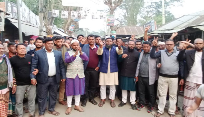 কচুয়ায় পশ্চিম সহদেবপুর ইউনিয়নে নৌকার প্রার্থীর প্রচারনা মিছিল