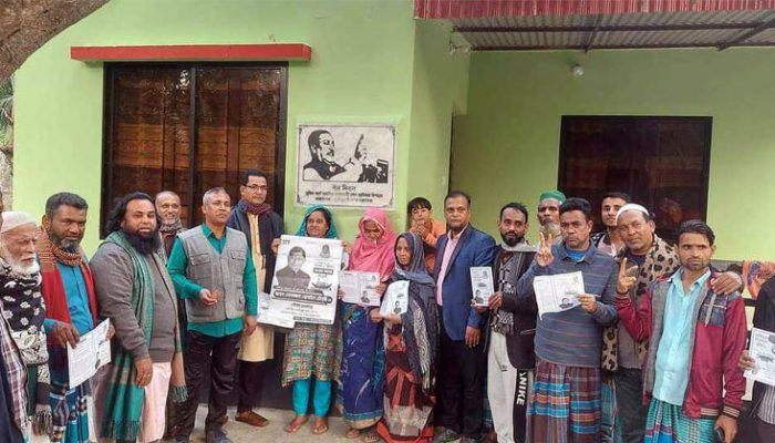 হাজিপুরে নৌকার পক্ষে দিনব্যাপী প্রচারণা ও লিফলেট বিতরণ