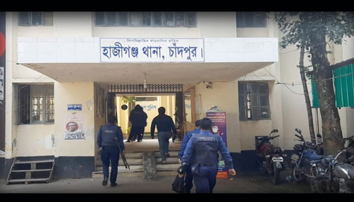 হাজীগঞ্জে একরাতে দুই গৃহবধূর আত্মহত্যা