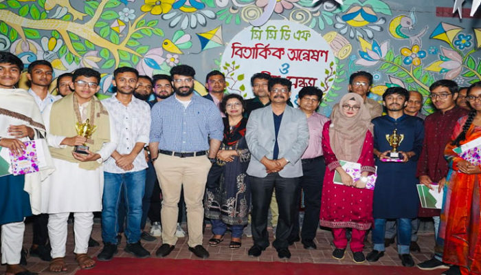 সিসিডিএফ-এর আয়োজনে বিতার্কিক অন্বেষণ শীতসন্ধ্যা-২০২৪ অনুষ্ঠিত