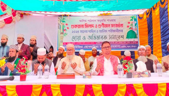 কচুয়ার গাউছিয়া ছোবহানিয়া আলিম মাদ্রাসায় পরীক্ষার্থীদের বিদায় ও গুণীজন সংবর্ধনা